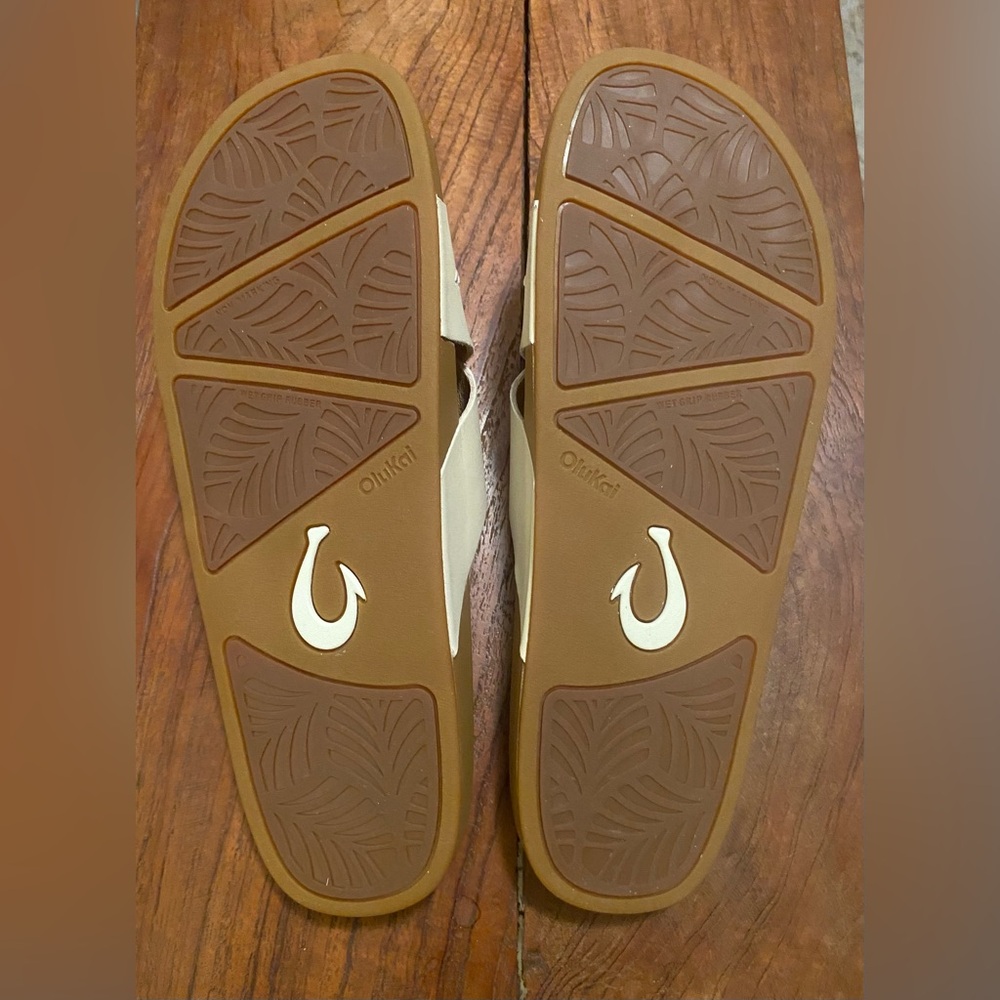 OluKai Kīpe‘a ‘Olu Women’s Leather Slide Sandals Puka Tan Size 8 - Picture 5 of 8